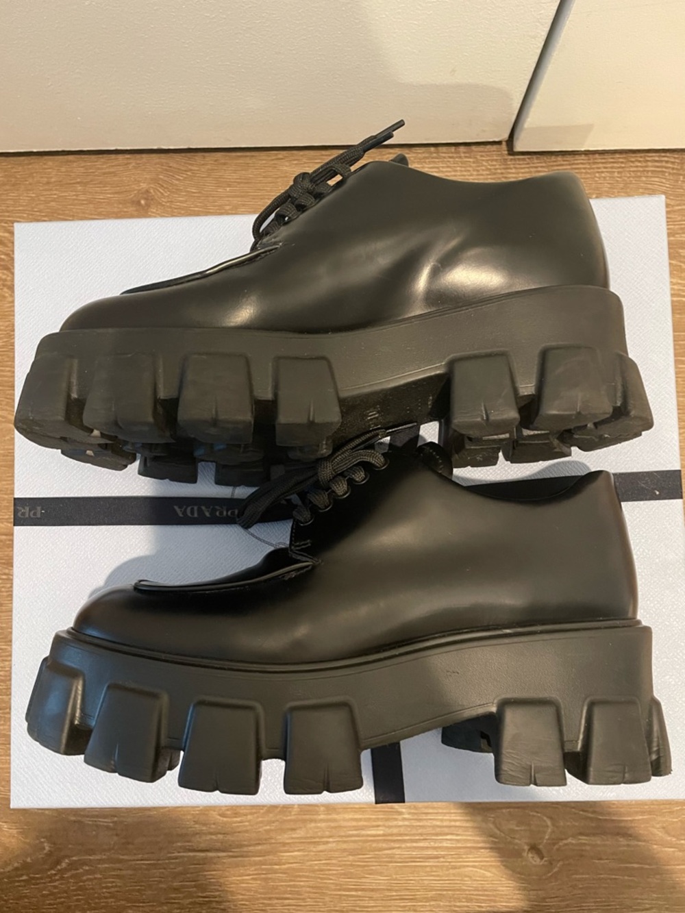 Prada Monolith brushed leather lace-up shoes in black Size EU 38 Earlier version - Picture 4 of 15